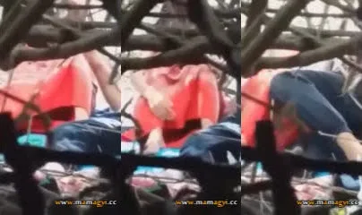 လှိုင်သာယာကအတွဲ ခြုံတိုးပြီးဆွဲနေတာ